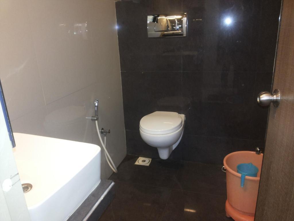 Hotel Royal Inn Ankleshwar Exterior photo