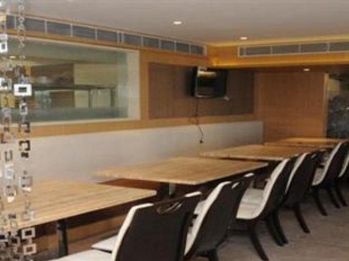 Hotel Royal Inn Ankleshwar Exterior photo