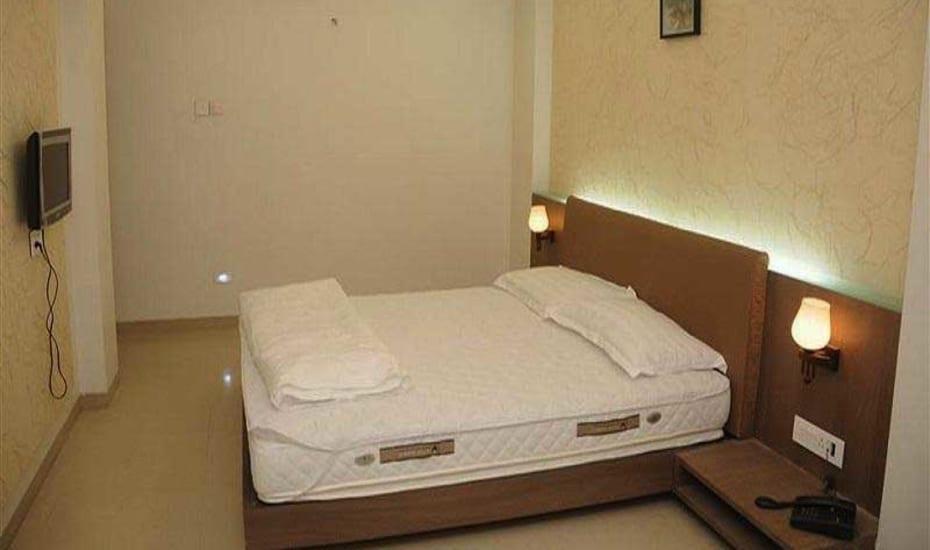 Hotel Royal Inn Ankleshwar Exterior photo